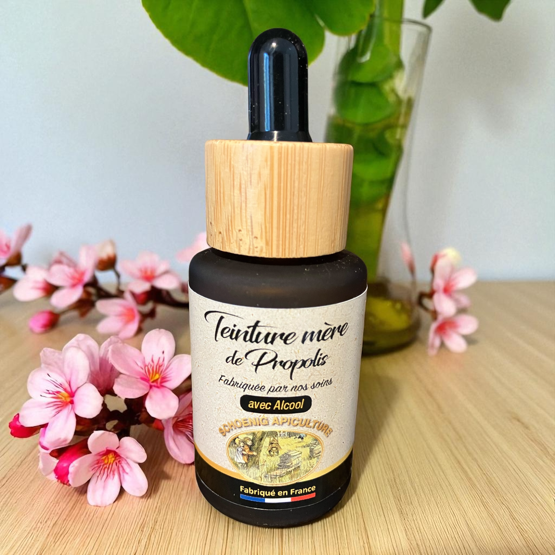 Propolis pour le mal de gorge : Comment l'utiliser (spray, pastilles, gélules)