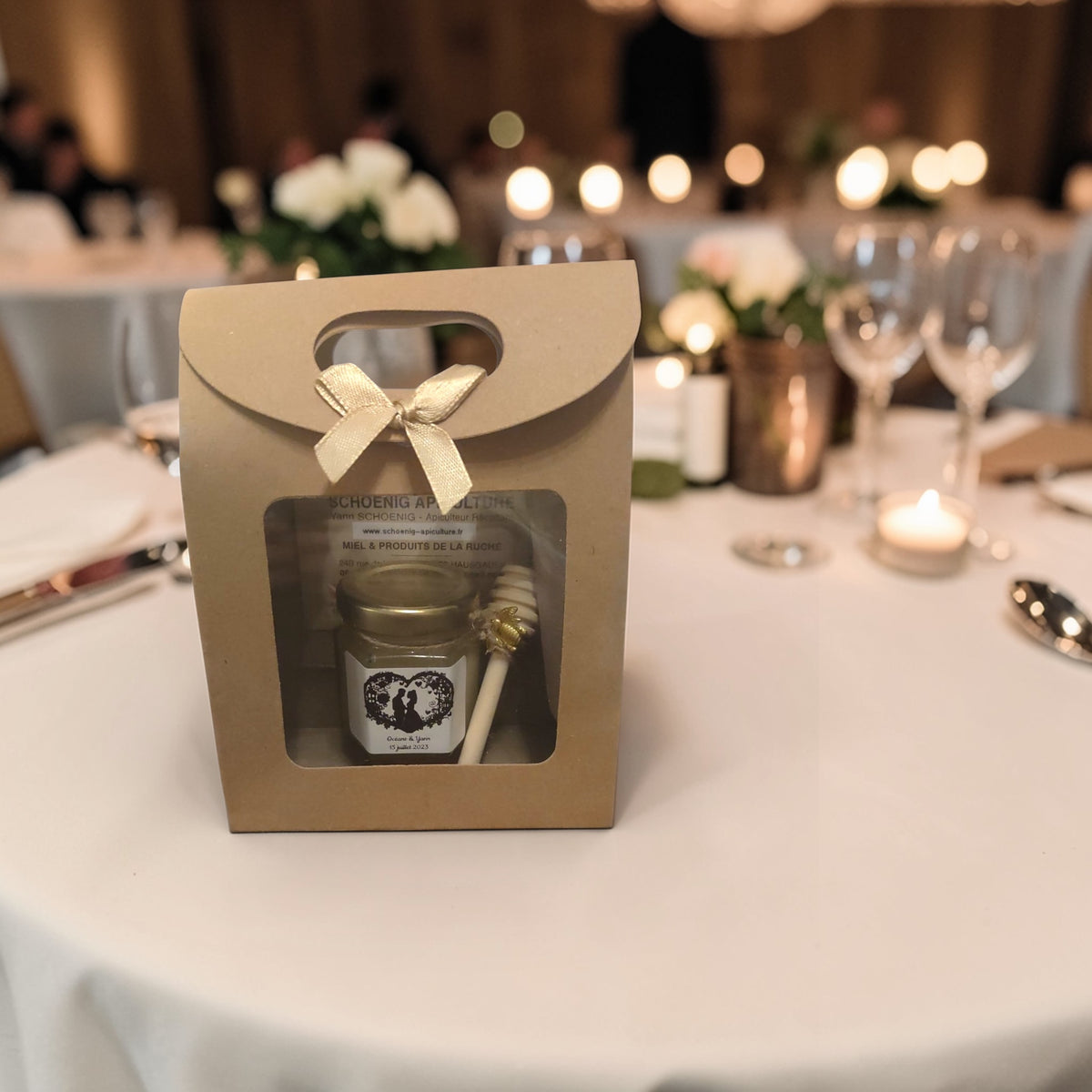 Coffret cadeau personnalisé Mariage-sur table