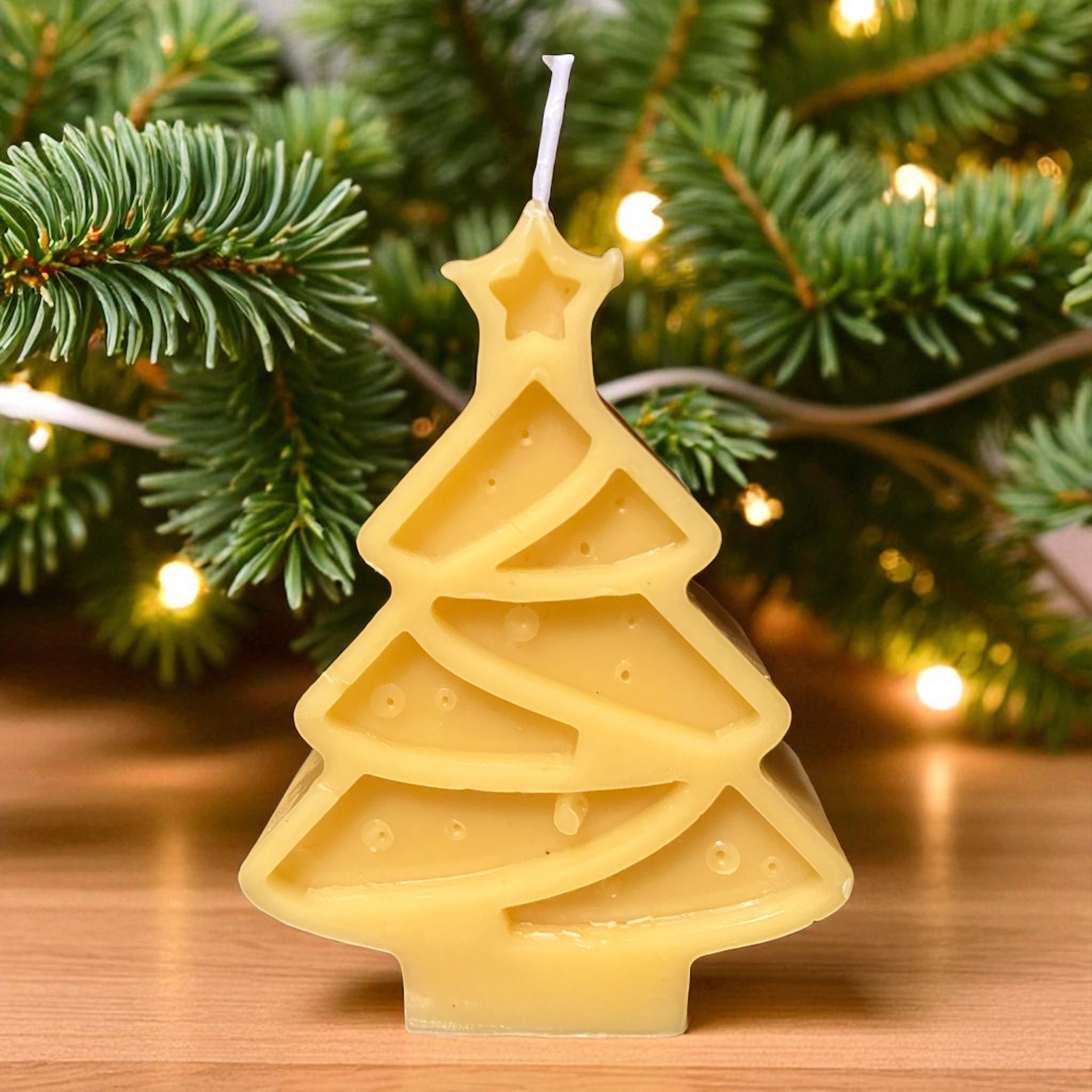 Bougie cire d'abeille Sapin Guirlandes
