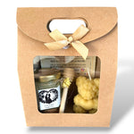 cadeau mariage artisanal avec miel local et bougie cire d’abeille en forme de cœur et mains