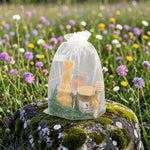 Cadeau de Pâques avec miel personnalisé bougie et sucette coffret artisanal