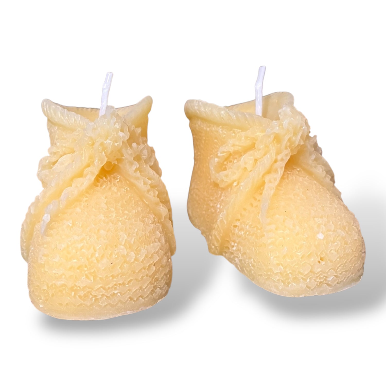 Bougie cire d'abeille chausson de bébé