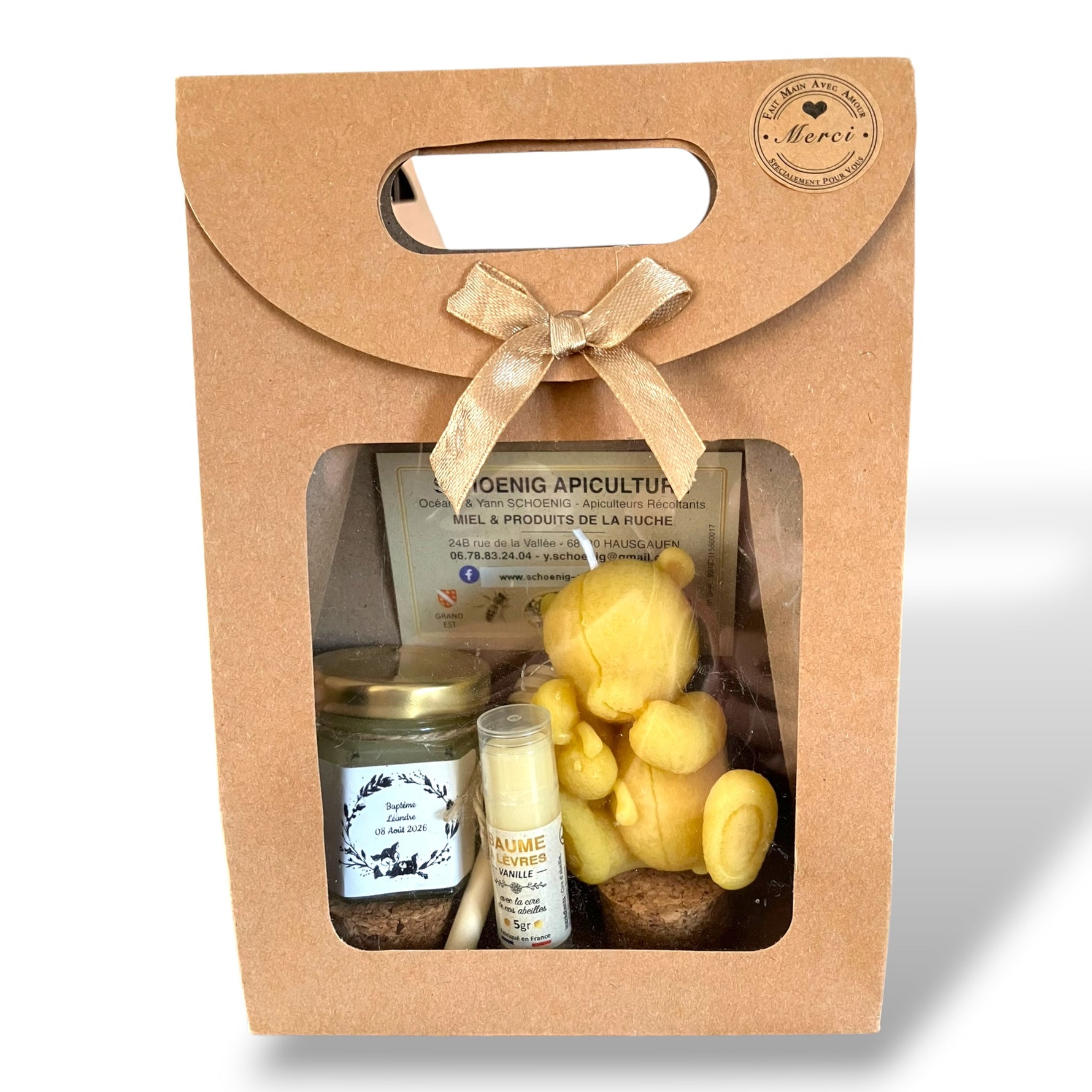 Coffret baptême personnalisé avec miel artisanal, bougie ourson en cire d’abeille et baume à lèvres vanille