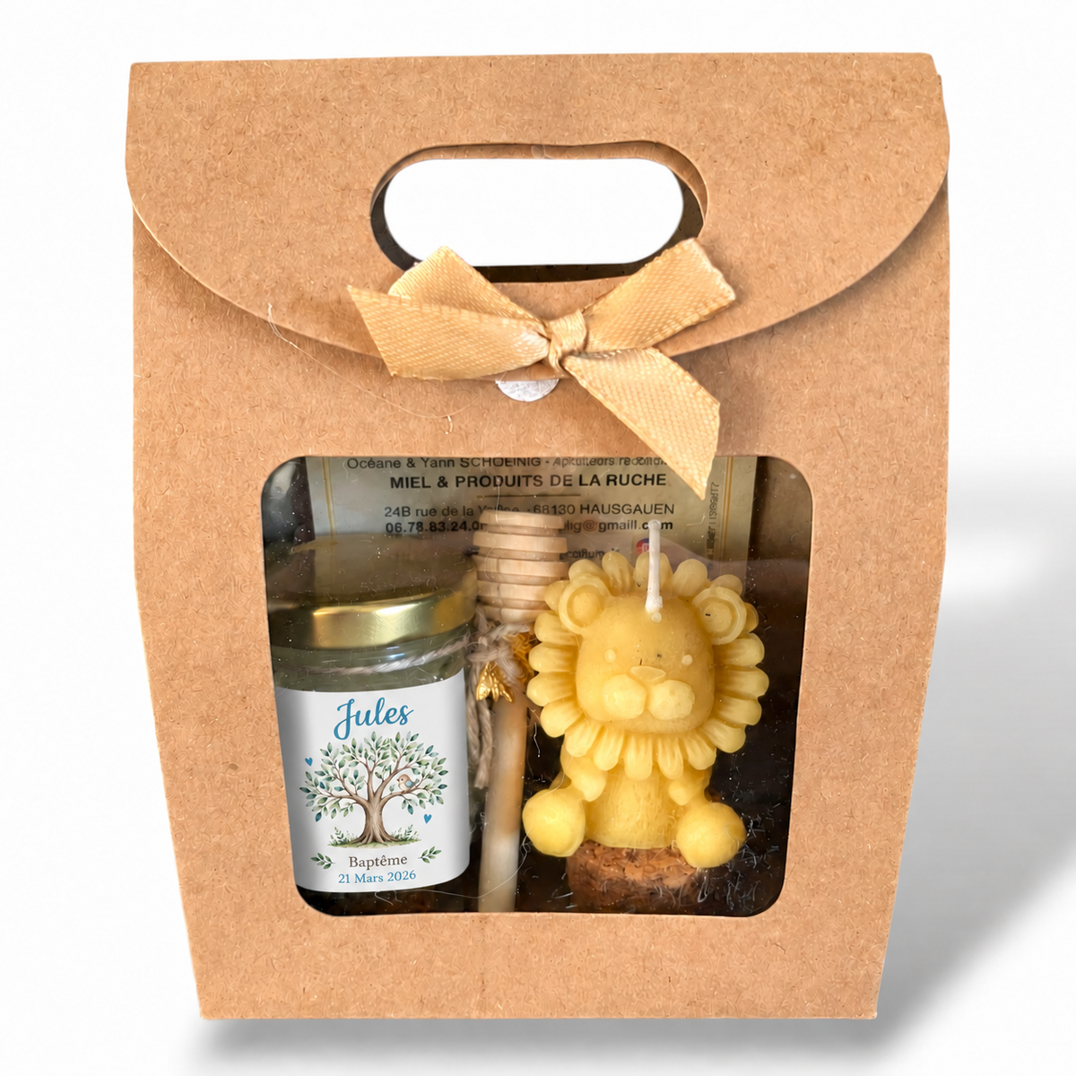 Coffret baptême personnalisé Jules avec pot de miel artisanal, étiquette arbre, bougie en cire d’abeille et cuillère à miel en bois