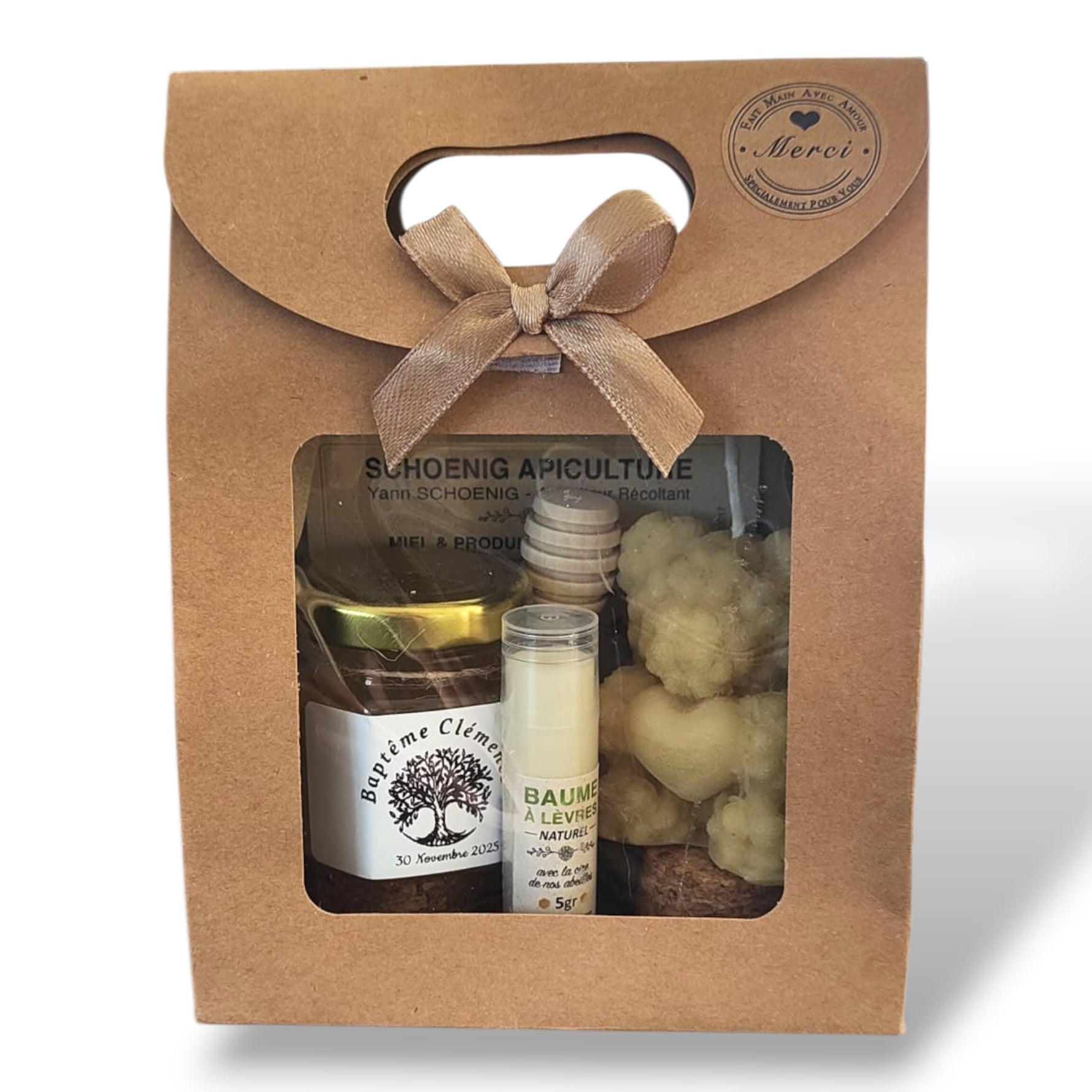 Coffret baptême personnalisé avec prénom contenant miel de la ruche, bougie ange et baume à lèvres naturel