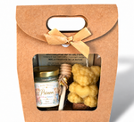 Coffret Baby Shower fille ou garçon avec miel personnalisé et bougie ourson tenant un cœur