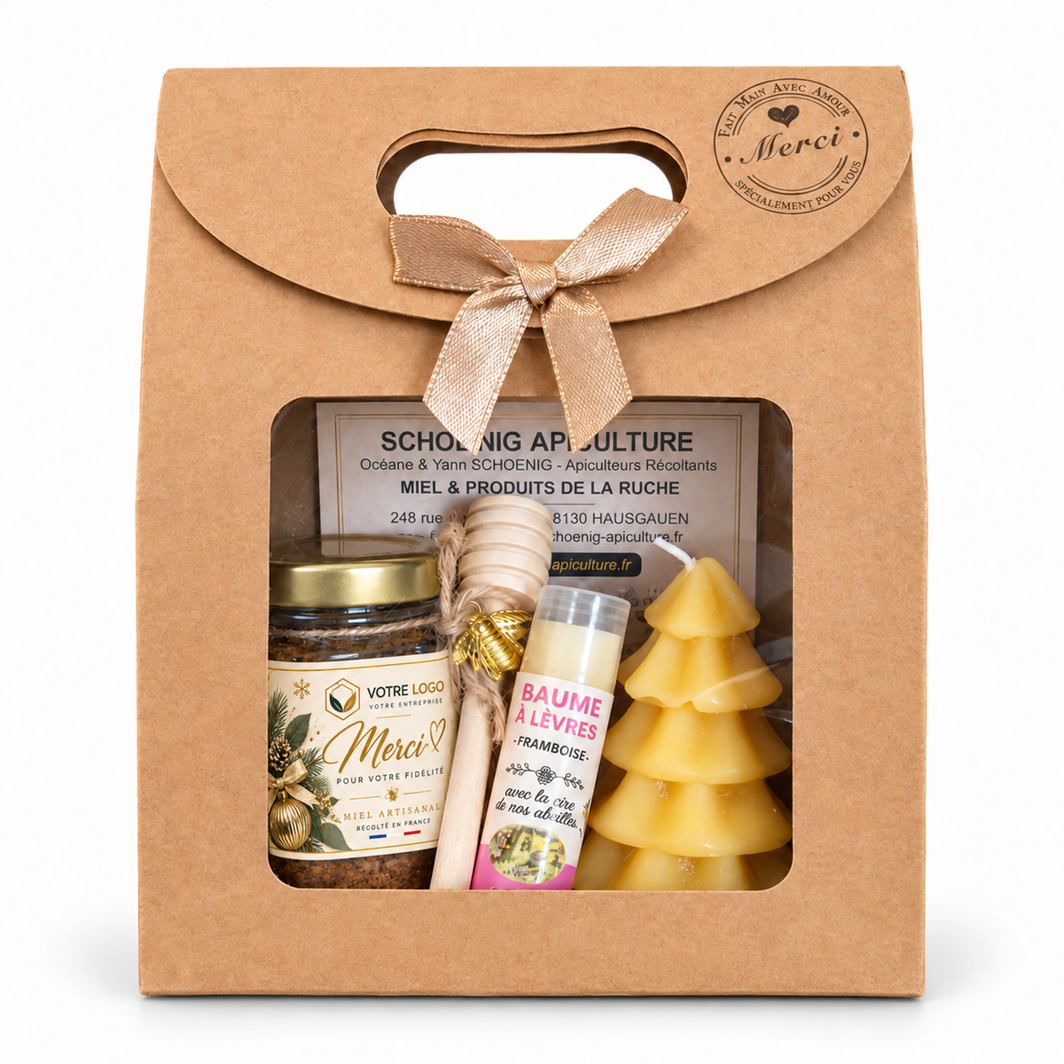 Coffret cadeau client entreprise personnalisé pour Noël avec pot de miel artisanal français, étiquette avec logo d'entreprise, bougie sapin en cire d'abeille, baume à lèvres framboise et cuillère à miel.