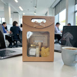 Coffret cadeau entreprise avec miel personnalisé, baume à lèvres parfumé et bougie flocon, idée cadeau de Noël pour client, collaborateur ou CSE