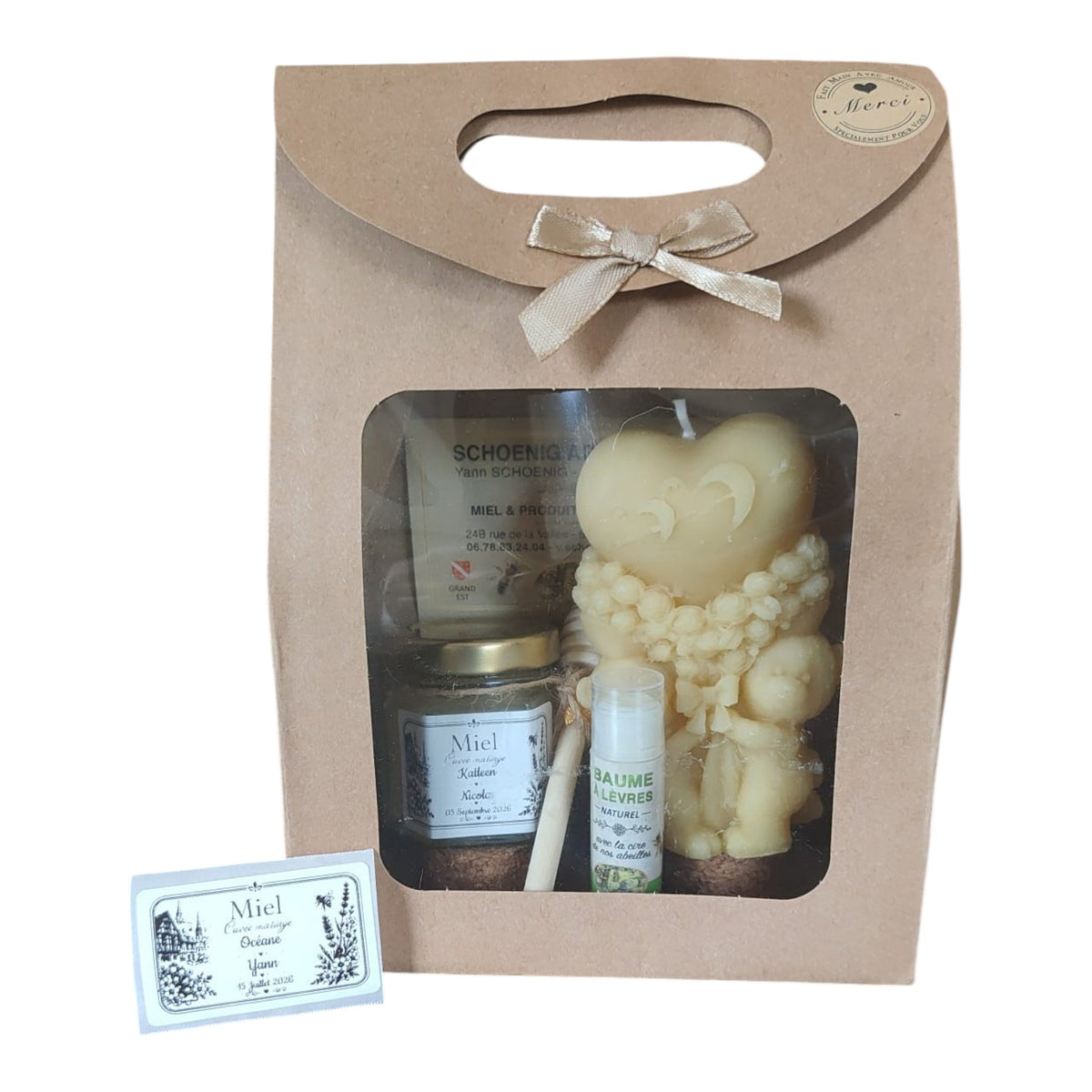 Coffret cadeau invité mariage avec miel artisanal personnalisé, baume à lèvres artisanal à la cire d'abeille et bougie ourson bouquet en cire d'abeille.