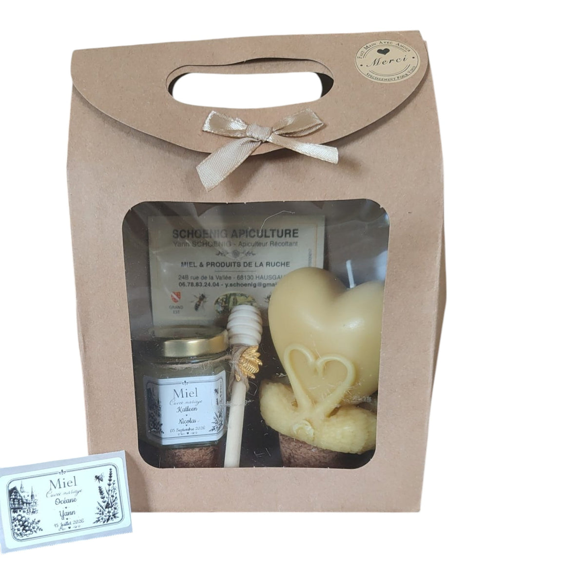 Coffret cadeau invité mariage avec miel artisanal personnalisé, bougie cœur cygne en cire d'abeille et étiquette personnalisée, fabrication artisanale.