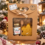 Coffret cadeau maîtresse fin d’année avec pot de miel personnalisé, bougie flocon et cuillère à miel dans une ambiance hivernale chaleureuse