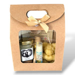 Coffret cadeau invités mariage avec miel de la ruche, baume à lèvres et bougie ourson coeur en cire d’abeille