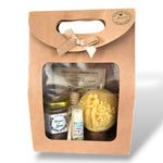 Coffret mariage personnalisé artisanal avec miel de la ruche, baume à lèvres et bougie décorative