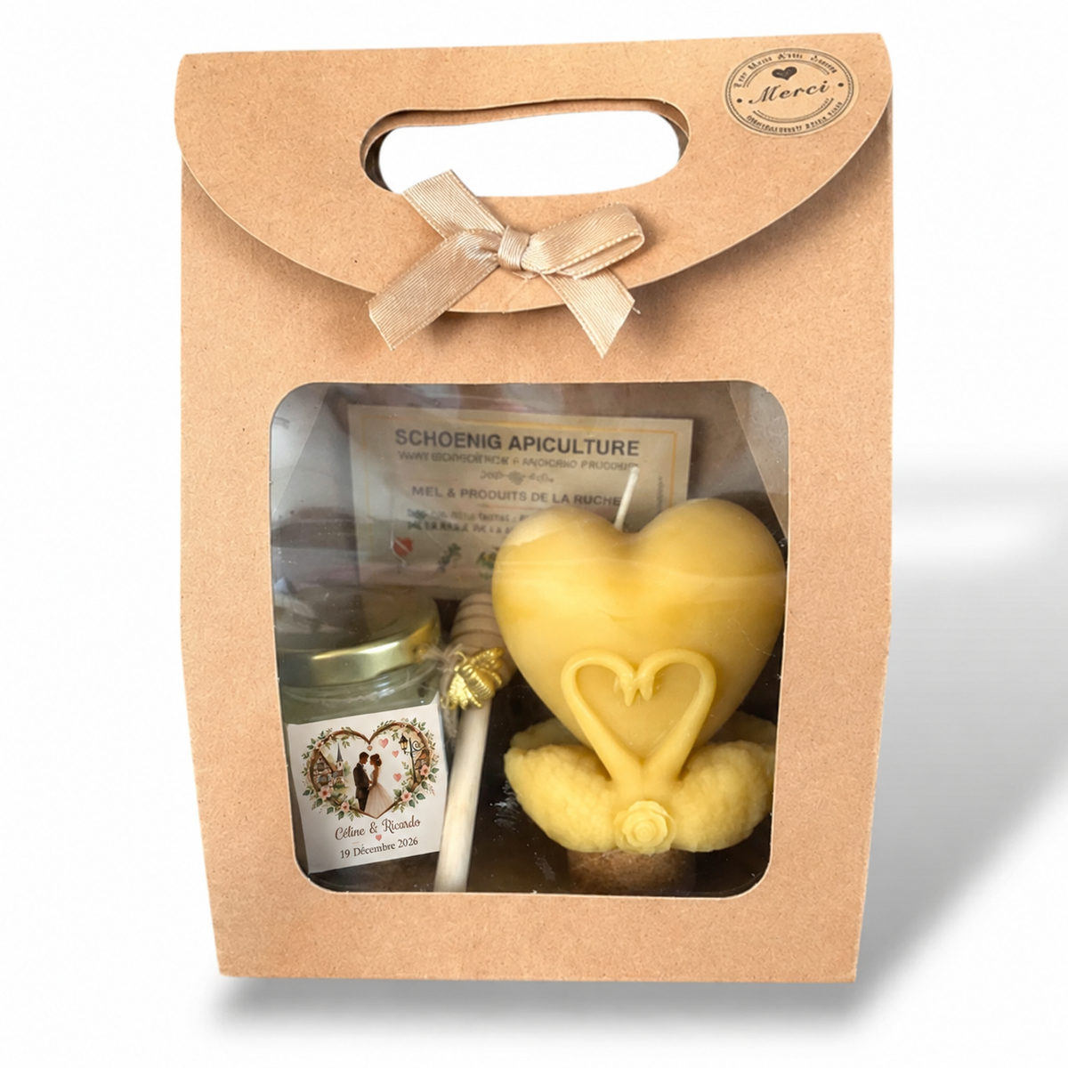 Coffret cadeau invité mariage personnalisé avec pot de miel artisanal, étiquette Celine et Ricardo, bougie cœur en cire d'abeille et cuillère à miel